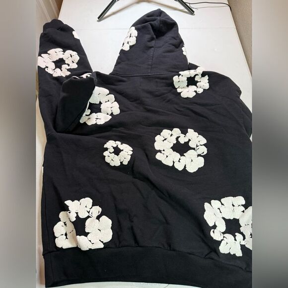 Denim Tears The Cotton Wreath Sweatshirt Black Size XL AUTHENTIC - Picture 8 of 10